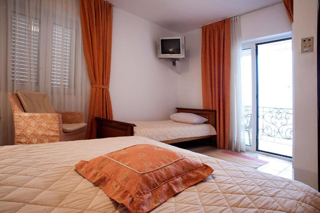 Apartments Vuksic Sveti Stefan Zimmer foto