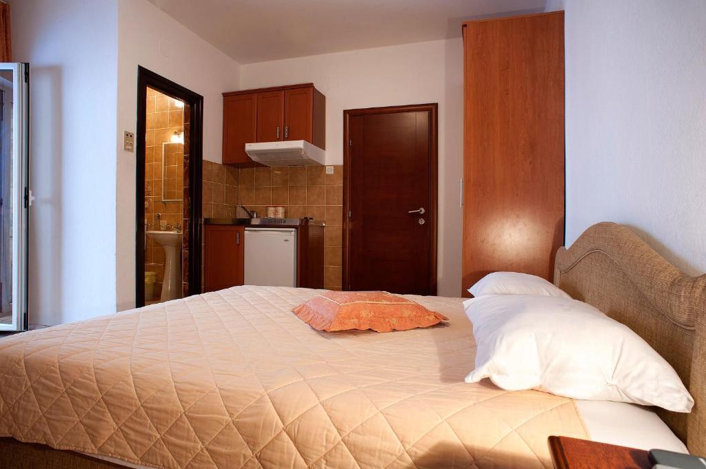 Apartments Vuksic Sveti Stefan Zimmer foto